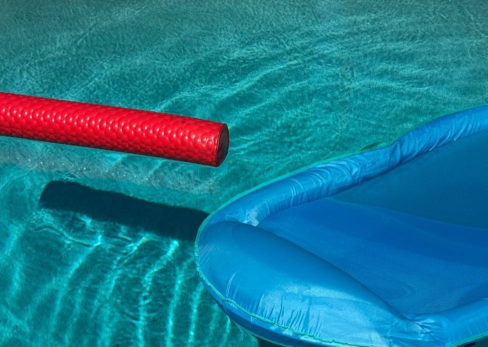 czysty basen całe lato